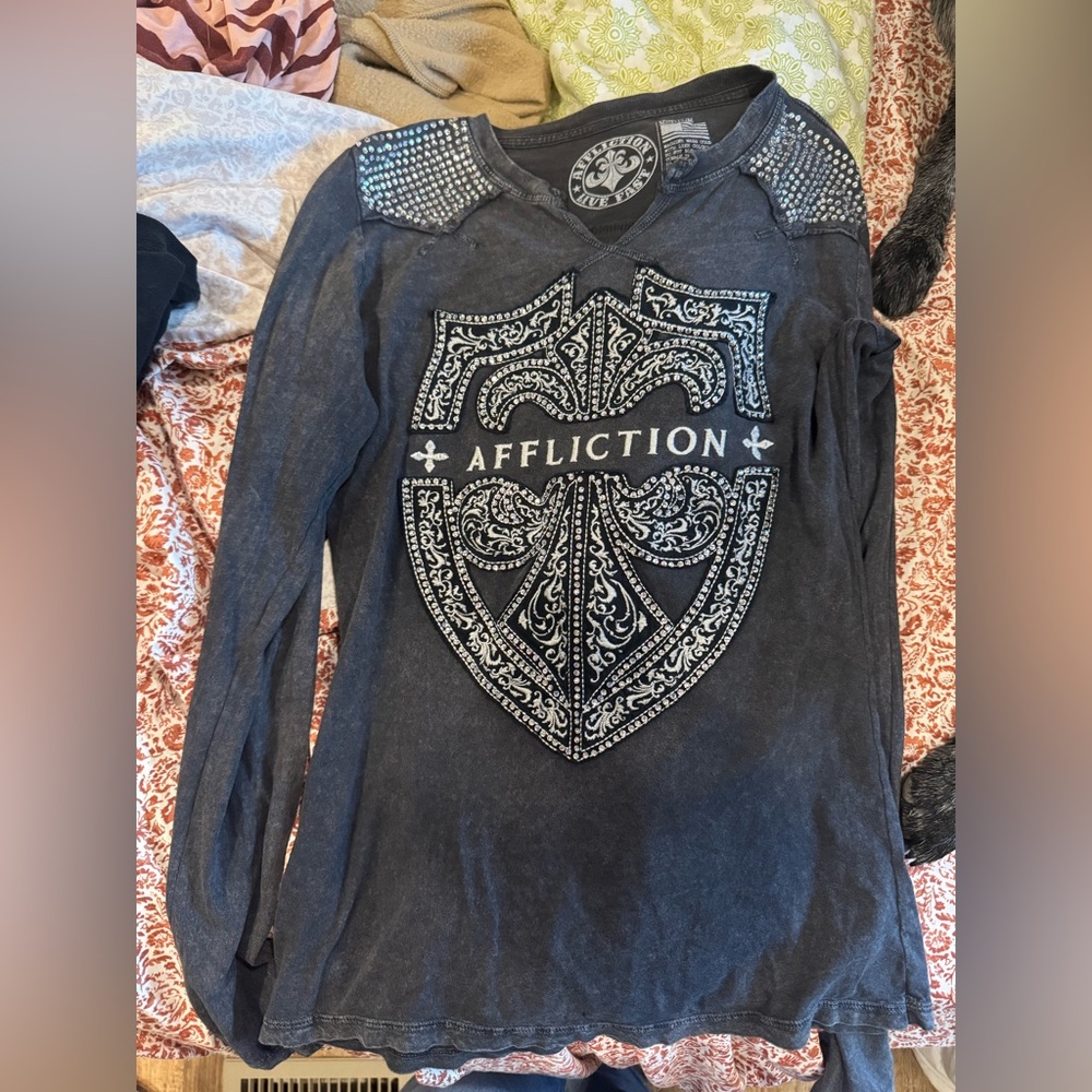 Long sleeve affliction women’s shirt